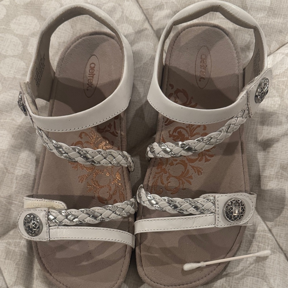 Dexflex Comfort White and Silver Braided Sandals
